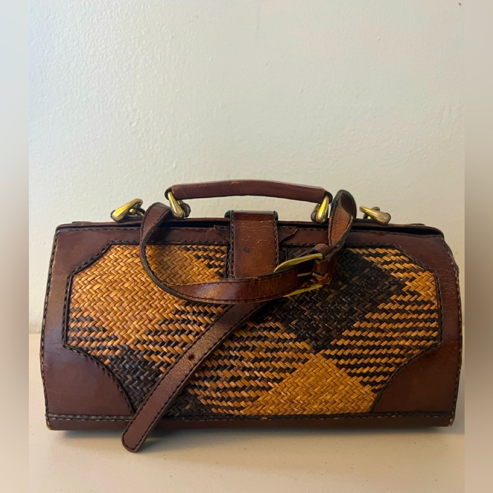 Handcrafted leather Cane bag